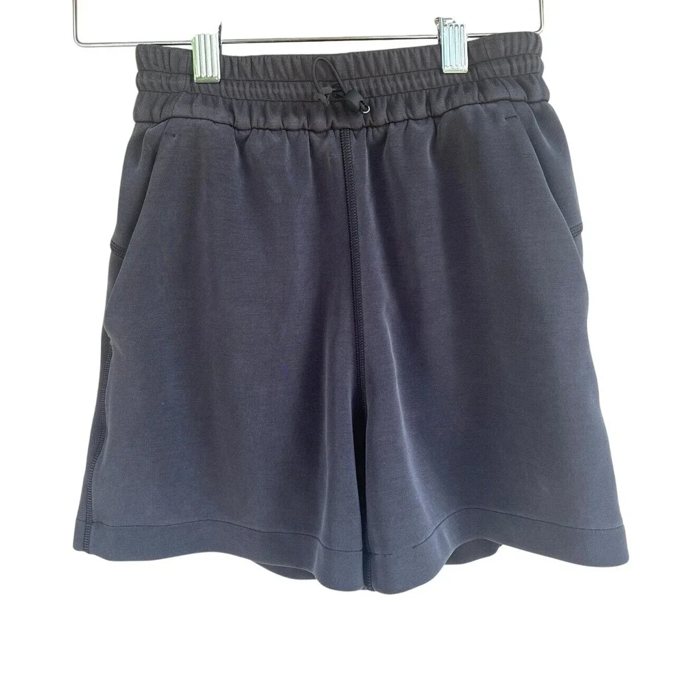 Lululemon Softstreme High-Rise Shorts‎ Women 0 Dark Grey Black 4 Inch Inseam